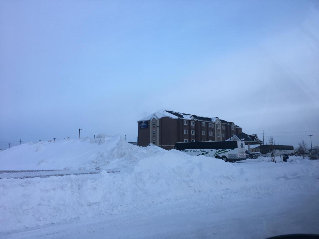 Microtel Inn & Suites By Wyndham Moorhead Fargo Area Exterior photo